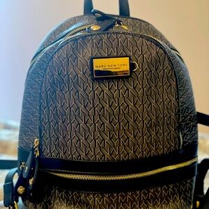 Women’s Black Medium Backpack with Matching Wallet